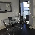 Liverpool City Apartment